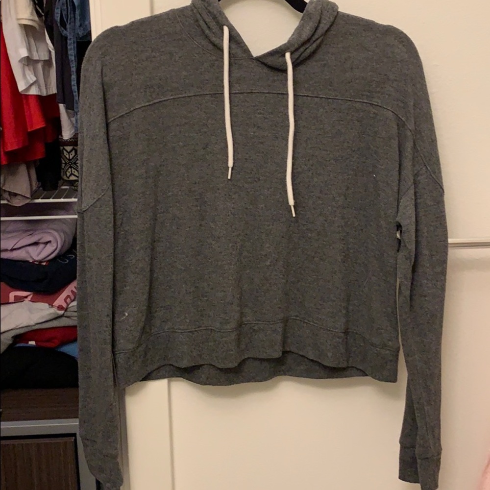 cropped long sleeve hoodie